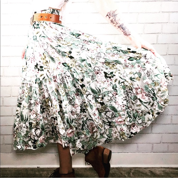 Vintage Dresses & Skirts - Vintage Sarah Arizona Floral Tiered Boho Skirt
